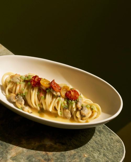 Spaghetti alle vongole with fresh clams at Osteria Dasu